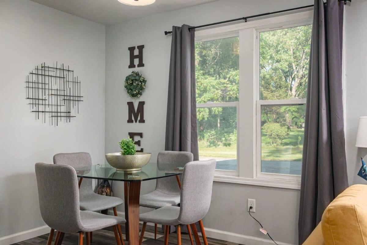 The Lucky Charm Home Of The Fighting Irish! Bbq Outdoor Games Coffee South Bend Dış mekan fotoğraf